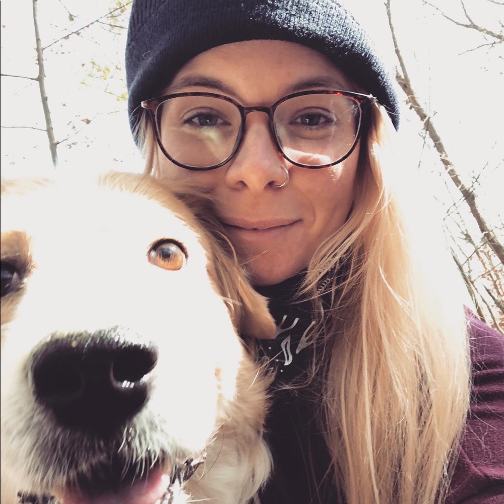 Meet your Posher, Josie.